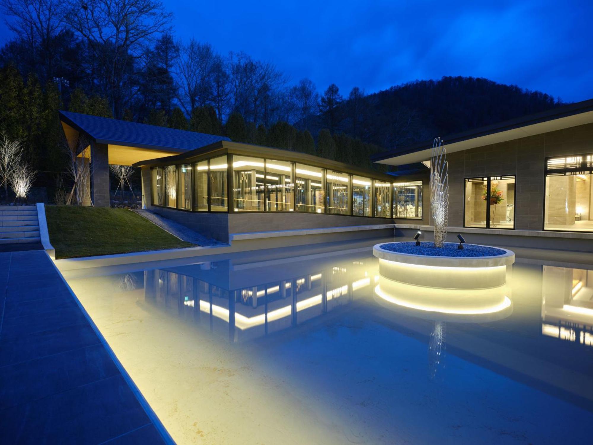 Lake Toya Tsuruga Resort Hikarinouta 도야코정 외부 사진